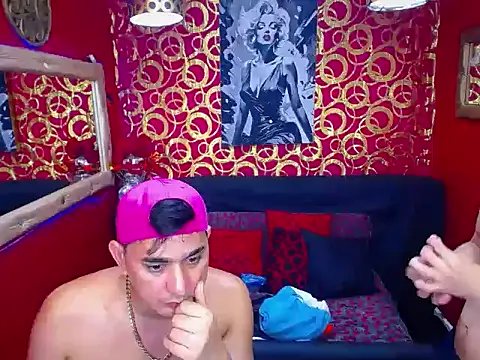 JHOVA23CM online show from December 4, 2025, 6:05 pm