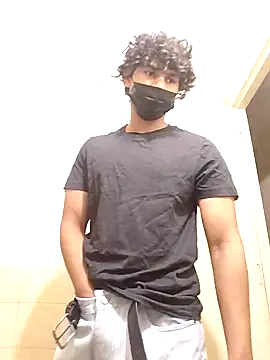 Snapshot of Goodmens5 chatting on October 11, 2025, 6:17 pm Goodmens5 online show from October 11, 2025, 6:17 pm