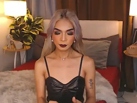 CelestinaMarquez0427 online show from October 14, 2025, 9:48 pm