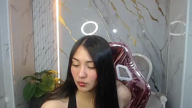 Ivony18 b online show from October 15, 2025, 8:09 pm