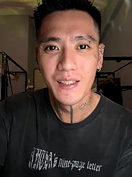 marz-z7-o online show from October 26, 2025, 1:39 pm