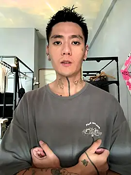 marz-z7-o online show from November 13, 2025, 5:39 am