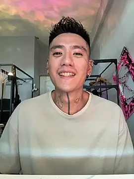 marz-z7-o online show from November 16, 2025, 6:52 am