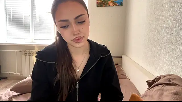 Snapshot of Leaf_Unto chatting on November 12, 2025, 11:32 am Leaf Unto online show from November 12, 2025, 11:32 am