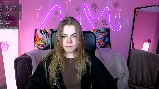 Snapshot of veronica_bubble chatting on May 15, 2026, 12:50 am veronica bubble online show from May 15, 2026, 12:50 am