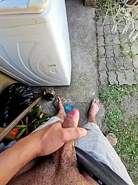 exibido021 online show from November 4, 2025, 3:55 pm