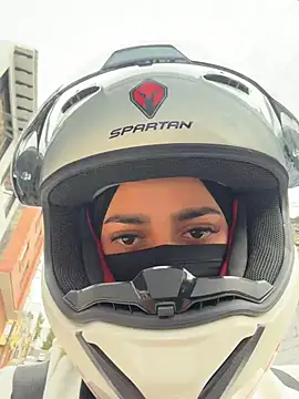 AlannaEvons online show from April 12, 2026, 10:04 pm