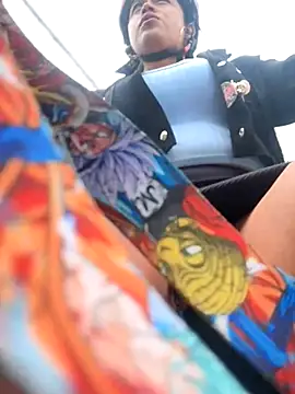 -Mia1 online show from October 20, 2025, 3:34 pm