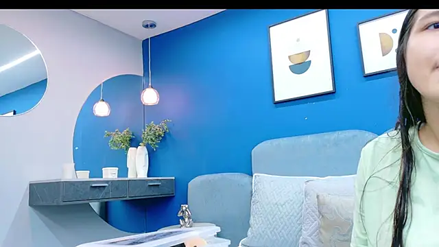 Ashley Evans22 online show from November 18, 2025, 9:19 pm