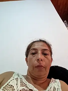 maleja23 online show from April 6, 2026, 10:33 pm