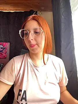 CoraVibes online show from October 11, 2025, 12:58 pm