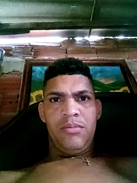 Snapshot of deivid1_34 chatting on October 23, 2025, 8:18 pm deivid1 34 online show from October 23, 2025, 8:18 pm