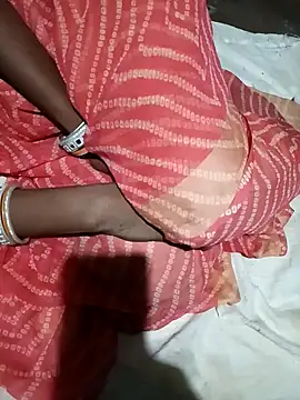 Radha8080 online show from September 12, 2025, 5:35 pm