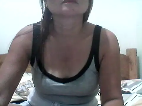 Snapshot of nathalie0045 chatting on May 24, 2026, 9:58 am nathalie0045 online show from May 24, 2026, 9:58 am
