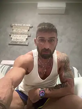 GmGit online show from November 5, 2025, 3:06 am