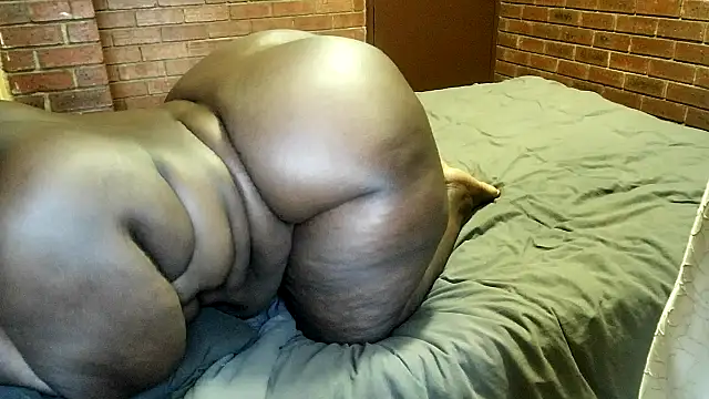 ASSQUEEN37Xx online show from October 30, 2025, 3:30 am