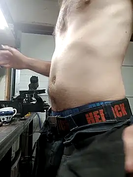 PrettyBoyNickyxh online show from April 9, 2026, 3:39 pm