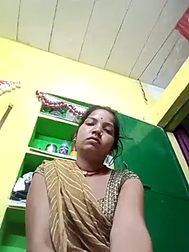 Snapshot of Seema_guptaji chatting on April 3, 2026, 10:08 pm Seema guptaji online show from April 3, 2026, 10:08 pm