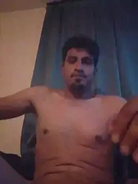 Snapshot of Arce92 chatting on July 4, 2026, 4:18 am Arce92 online show from July 4, 2026, 4:18 am
