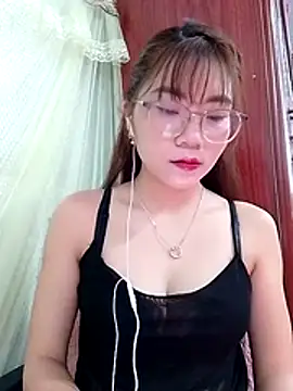 MyMy08 online show from December 16, 2025, 12:37 am