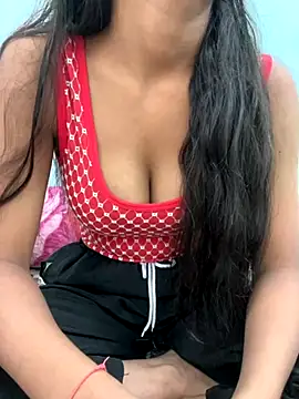 cute parii  online show from November 4, 2025, 11:53 am