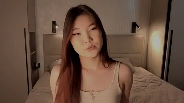 iamyuki online show from December 2, 2025, 5:13 am