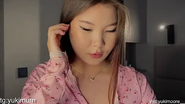 iamyuki online show from March 12, 2026, 5:35 am