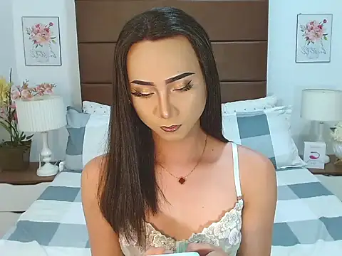 BlaireWilzon online show from May 22, 2026, 10:43 am