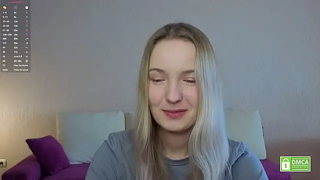Snapshot of HongTomczak chatting on May 4, 2026, 7:37 am HongTomczak online show from May 4, 2026, 7:37 am