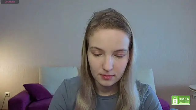 Snapshot of HongTomczak chatting on May 14, 2026, 7:37 am HongTomczak online show from May 14, 2026, 7:37 am
