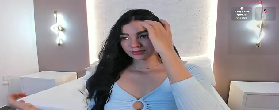 Snapshot of emily_tolson chatting on December 16, 2025, 6:46 pm emily tolson online show from December 16, 2025, 6:46 pm