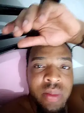 Snapshot of verga_larga66 chatting on October 2, 2025, 6:15 pm verga larga66 online show from October 2, 2025, 6:15 pm