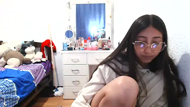 Nanilux online show from September 10, 2025, 10:10 pm