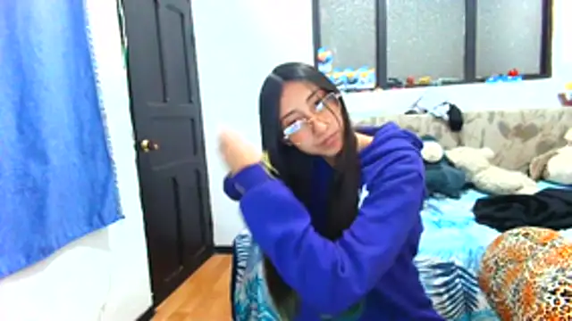 Nanilux online show from October 30, 2025, 12:34 am