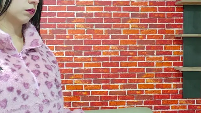 Sophi Thaylorr online show from September 9, 2025, 12:59 pm