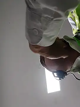 danigarci2307 online show from February 7, 2026, 9:40 pm