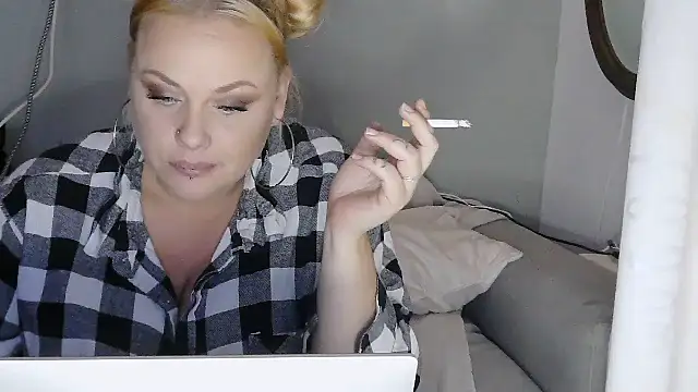 sweetsinzz online show from October 25, 2025, 2:30 am