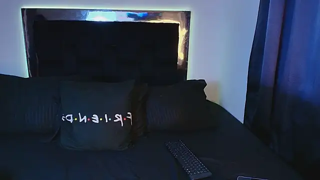 madisonwalkeeer online show from February 16, 2026, 8:49 pm