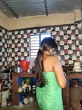 Snapshot of Love143A chatting on March 15, 2026, 4:07 am Love143A online show from March 15, 2026, 4:07 am