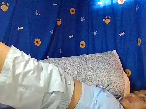 AnnewithanE online show from December 18, 2025, 12:06 am