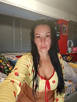 Snapshot of Filthymaddymilfy25 chatting on May 10, 2026, 7:19 pm Filthymaddymilfy25 online show from May 10, 2026, 7:19 pm