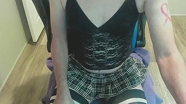 Snapshot of Allie_Kat chatting on September 14, 2025, 2:27 pm Allie Kat online show from September 14, 2025, 2:27 pm