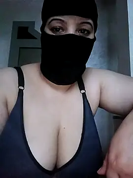 Snapshot of sexy_love997 chatting on November 16, 2025, 3:45 am sexy love997 online show from November 16, 2025, 3:45 am