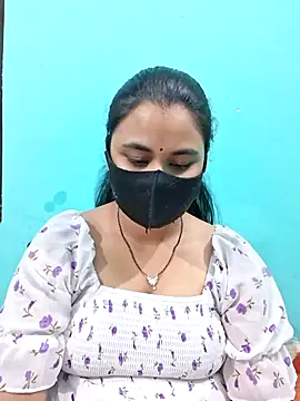 Snapshot of DivyaBhabhi69@xh chatting on June 25, 2026, 1:37 pm DivyaBhabhi69xh online show from June 25, 2026, 1:37 pm
