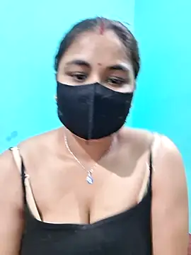 Snapshot of DivyaBhabhi69@xh chatting on July 3, 2026, 2:45 pm DivyaBhabhi69xh online show from July 3, 2026, 2:45 pm