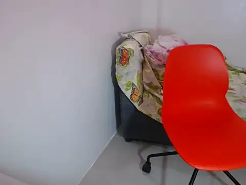 Melody Khang online show from September 19, 2025, 4:14 am