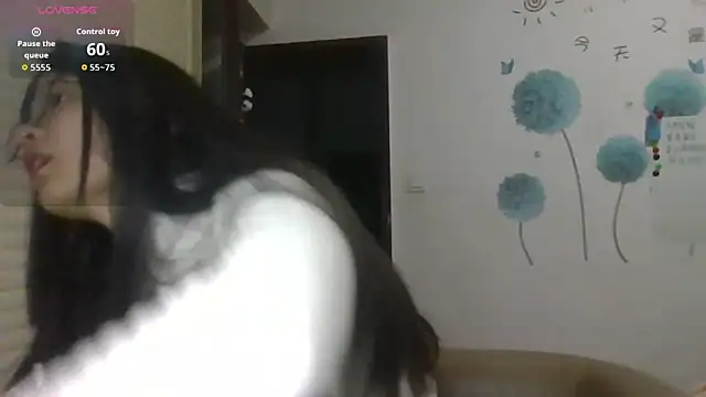 Monice1314 online show from December 18, 2025, 12:11 pm