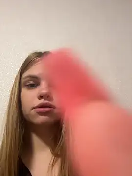 rinabluu online show from November 14, 2025, 5:22 pm