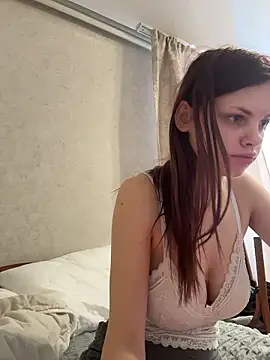 rinabluu online show from January 12, 2026, 9:03 am