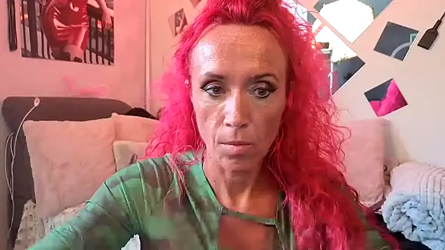 Snapshot of Hotmilfhamburg1 chatting on July 8, 2026, 8:30 am Hotmilfhamburg1 online show from July 8, 2026, 8:30 am